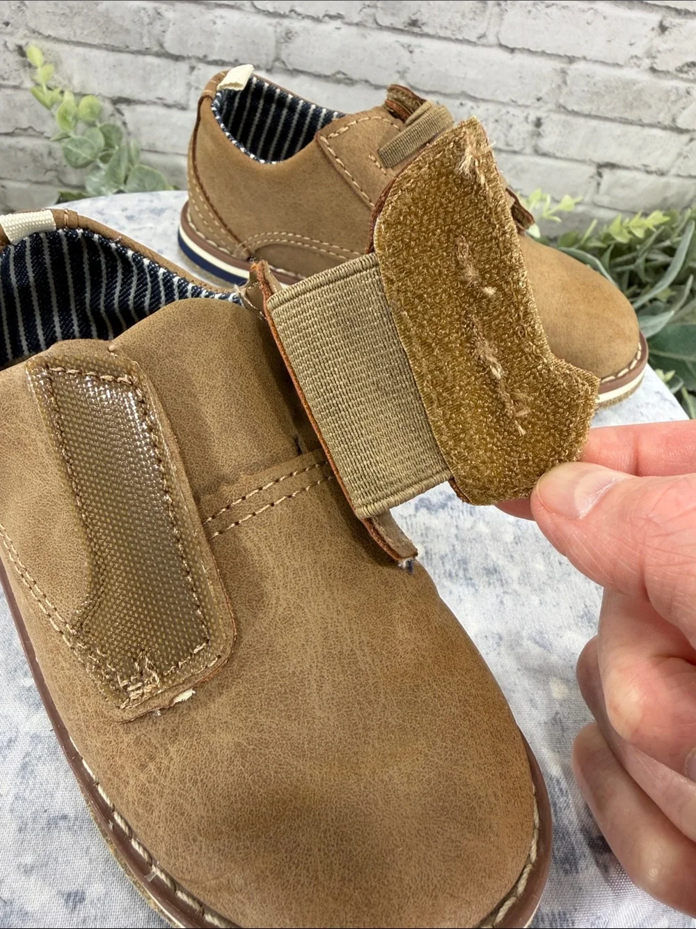 CAT & JACK “Ewald” Tan Plain Round-Toe Stitch Oxfords - Boys 9.0M 🤎 NWOT